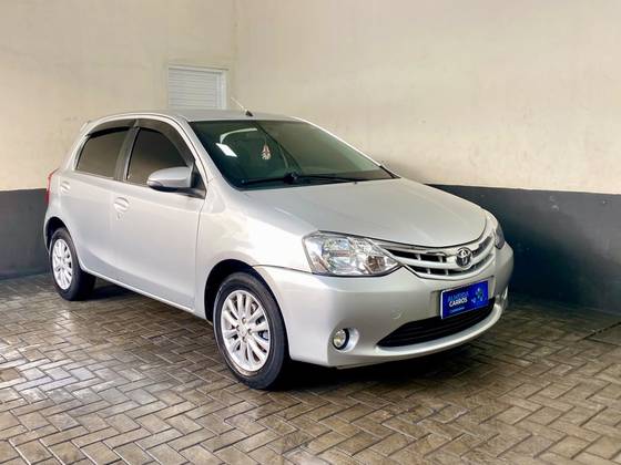 TOYOTA ETIOS 1.5 XLS 16V FLEX 4P MANUAL TOYOTA ETIOS 1.5 XLS 16V FLEX 4P MANUAL